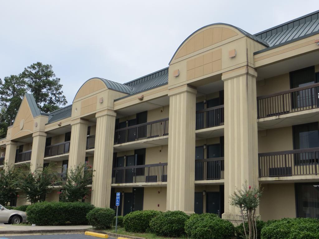 Budgetel Inn & Suites Μαίηκον Εξωτερικό φωτογραφία